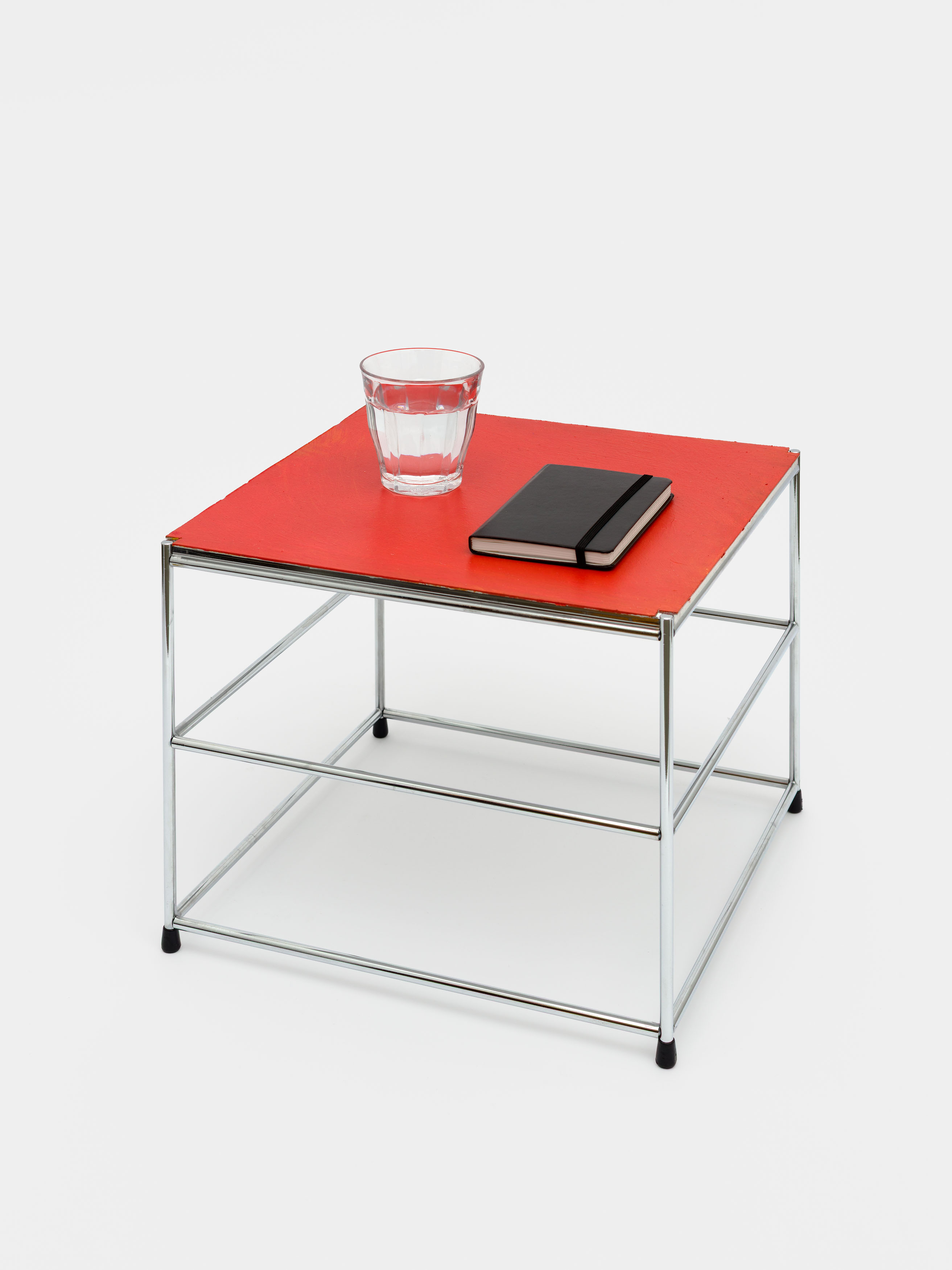 Surface tabletop set, view six